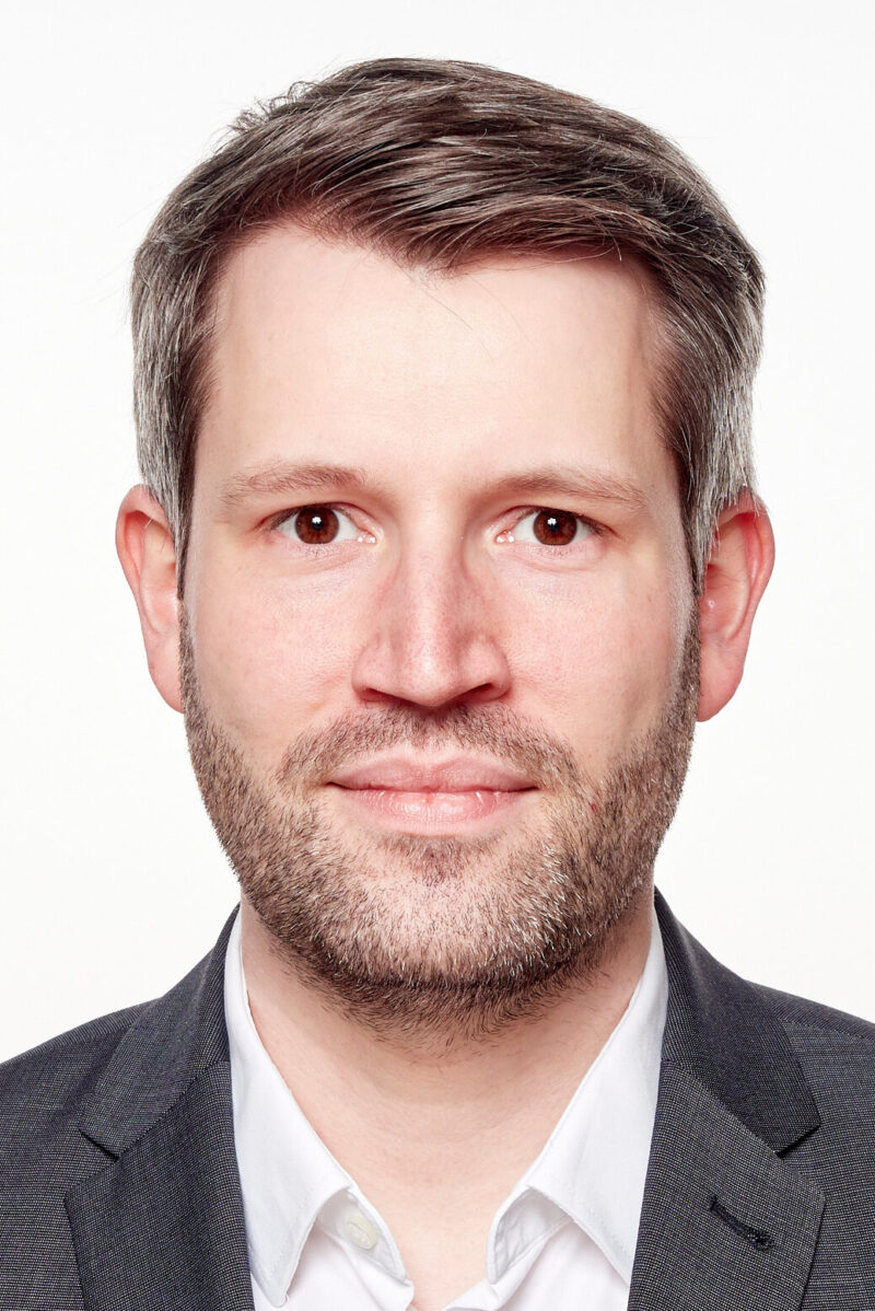 EFS Consulkting Portraitfoto von Jonas Wagner.
