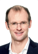 Jochen Schreiber Portraitbild vor weißem Hintergrund.