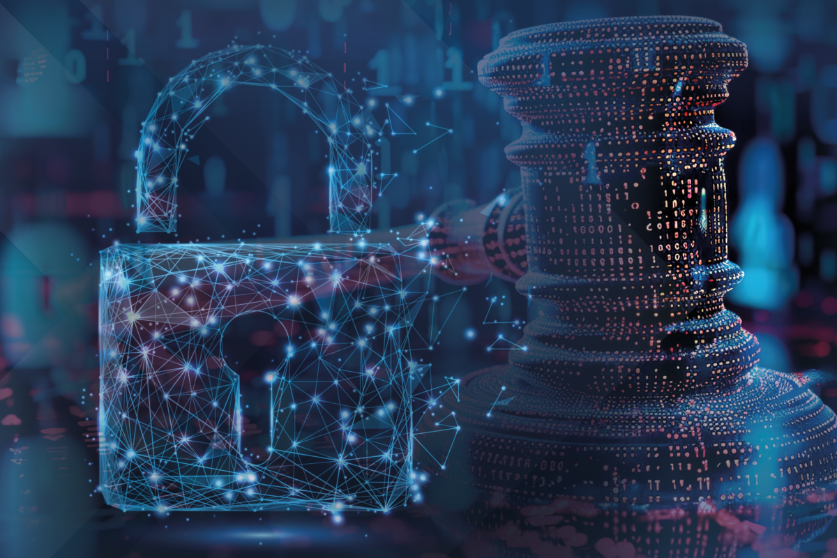Digitales Vorhängeschloss und Richterhammer vor einem blau beleuchteten Technologiehintergrund mit Datenpunkten und Netzwerkelementen. Das Bild symbolisiert Cybersicherheit, Datenschutz und regulatorische Anforderungen.